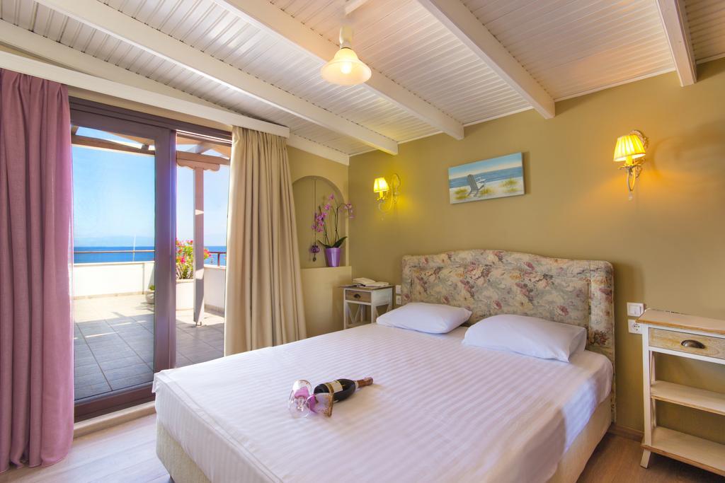 Hotel Galini Лименас Стая снимка