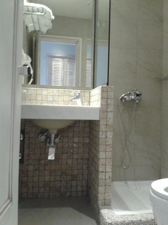 Hotel Galini Лименас Стая снимка